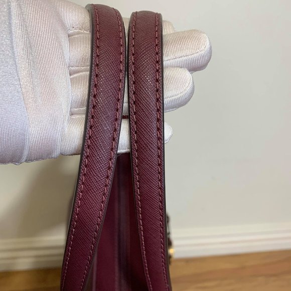 ❤️❤️SOLD❤️❤️Michael Kors Leather Purse💜 - Picture 4 of 16
